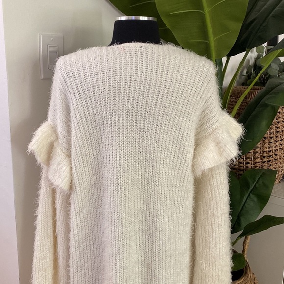 Make + Model Ivory Long Tunic Cardigan - Picture 7 of 11